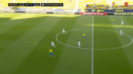 自06年以来，皇马首次有两名英格兰球员在西甲同时首发（皇马自2006年以来首次在西甲同时派出两名英格兰球员首发）