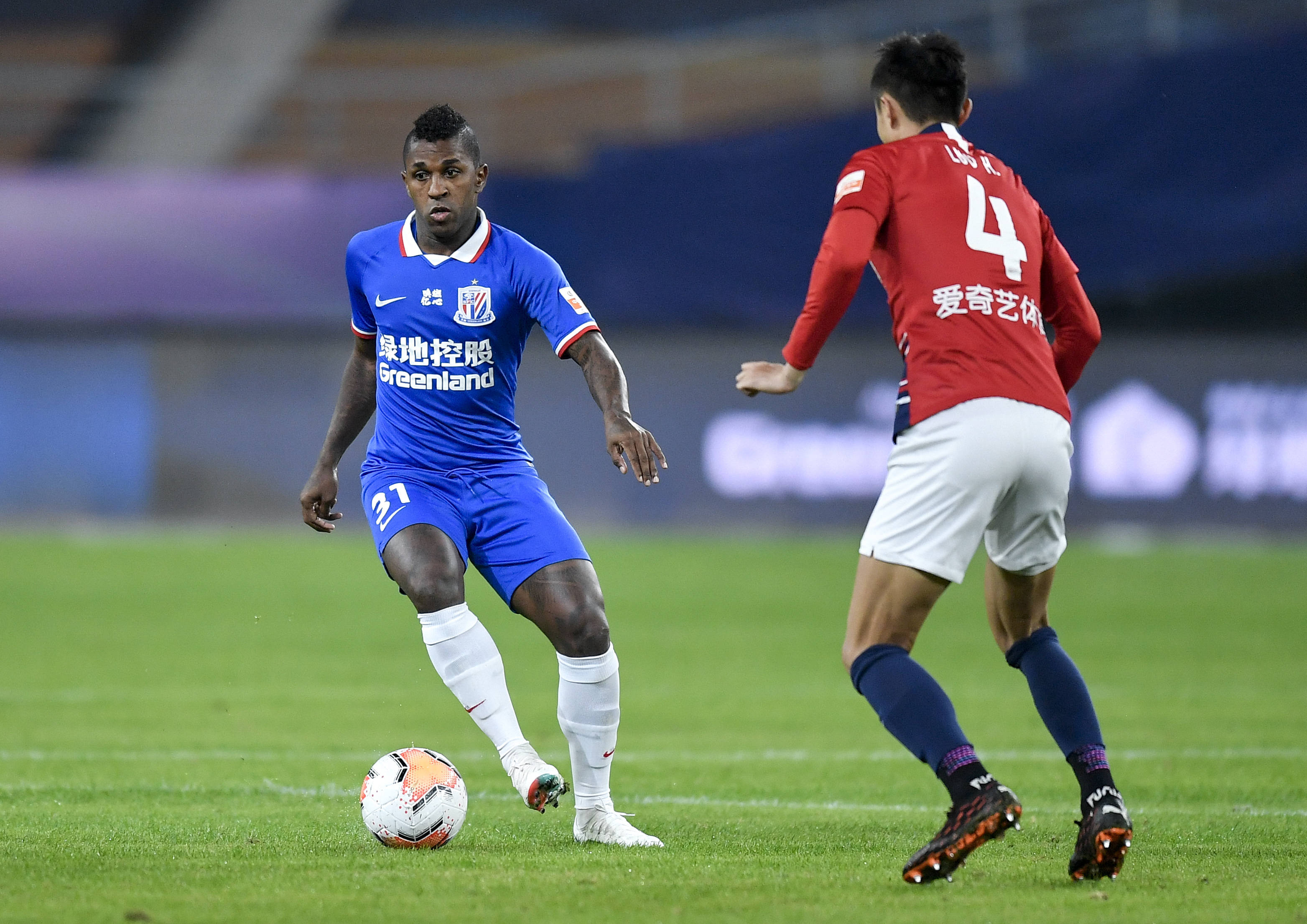 “艺术家”爱艺术，队报：谢尔基是资深艺术爱好者（队报：被称为“艺术家”的谢尔基对艺术痴迷，堪称资深爱好者）