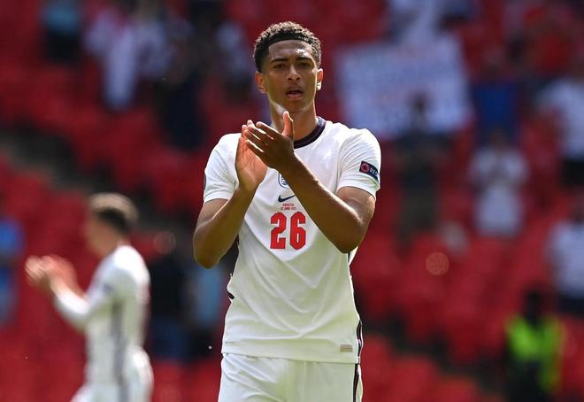 集锦：萨索洛1-2热那亚（比赛集锦：萨索洛1-2不敌热那亚）