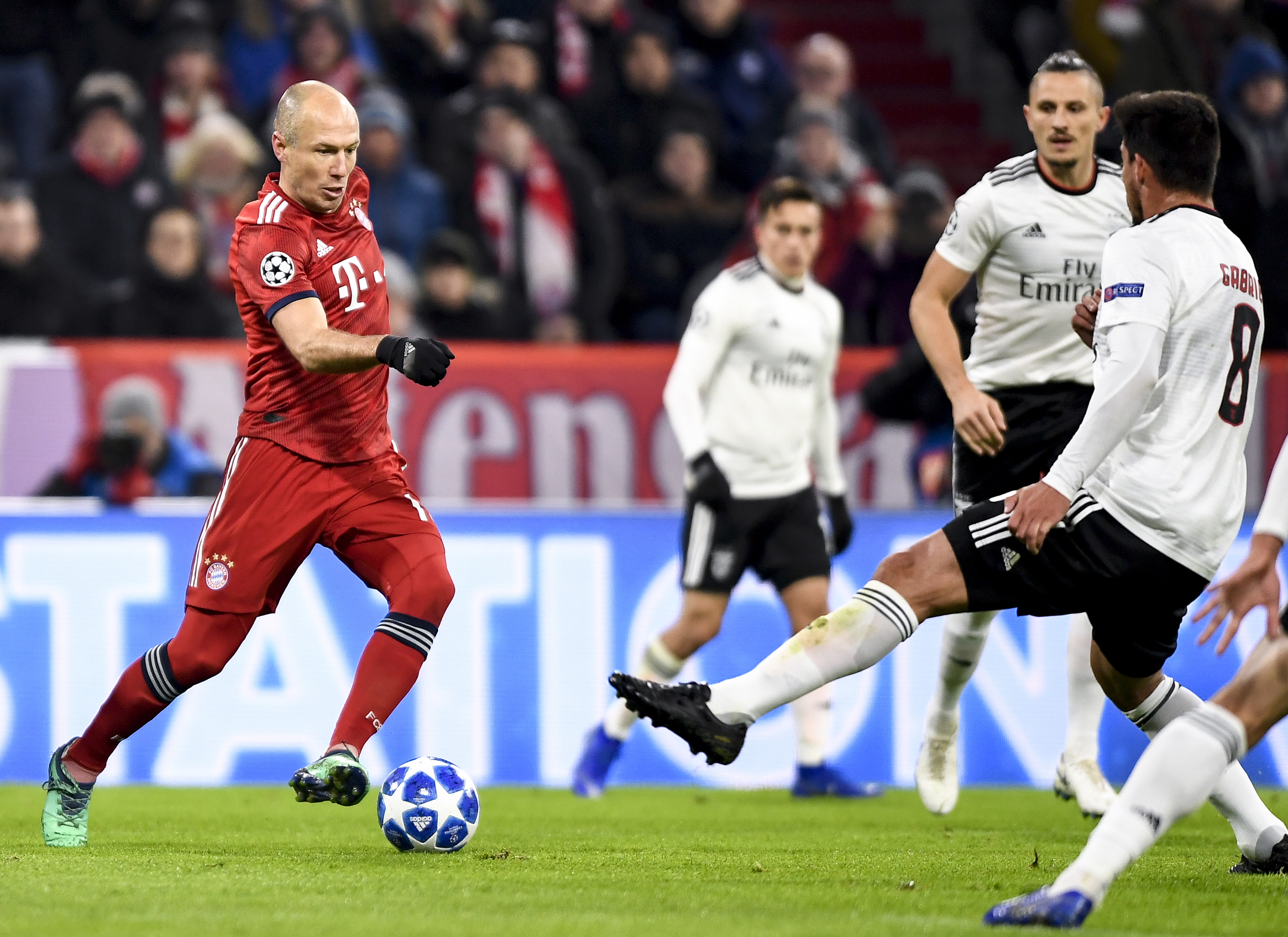 德天空：法比奥-席尔瓦对出场时间不满，考虑冬窗离开多特（德天空：法比奥-席尔瓦不满出场机会，或在冬窗寻求离开多特蒙德）