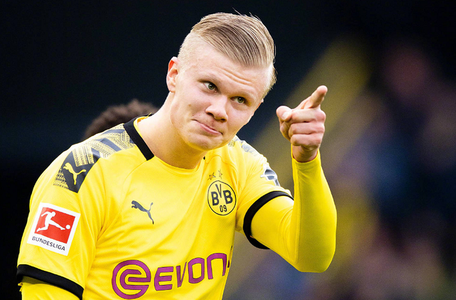 记者：拜仁和于帕进行深入谈判，他们预计球员最终会完成续约（记者称：拜仁与于帕谈判深入，预计将完成续约）