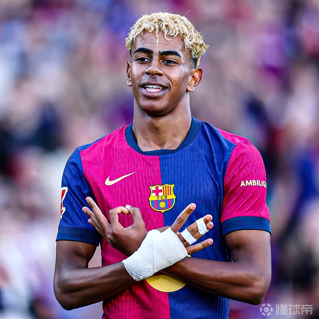 阿斯：皇马对贝林被肘后裁判未看回放感到愤怒，认为标准不一（阿斯：皇马不满裁判未回看贝林被肘，质疑判罚尺度不一）