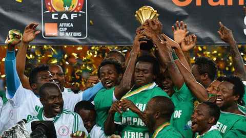 身份认同！14年1月以来，巴萨首次在诺坎普首发9名西班牙球员（本土归来！巴萨自2014年1月以来首次在诺坎普派出9名西班牙籍首发）