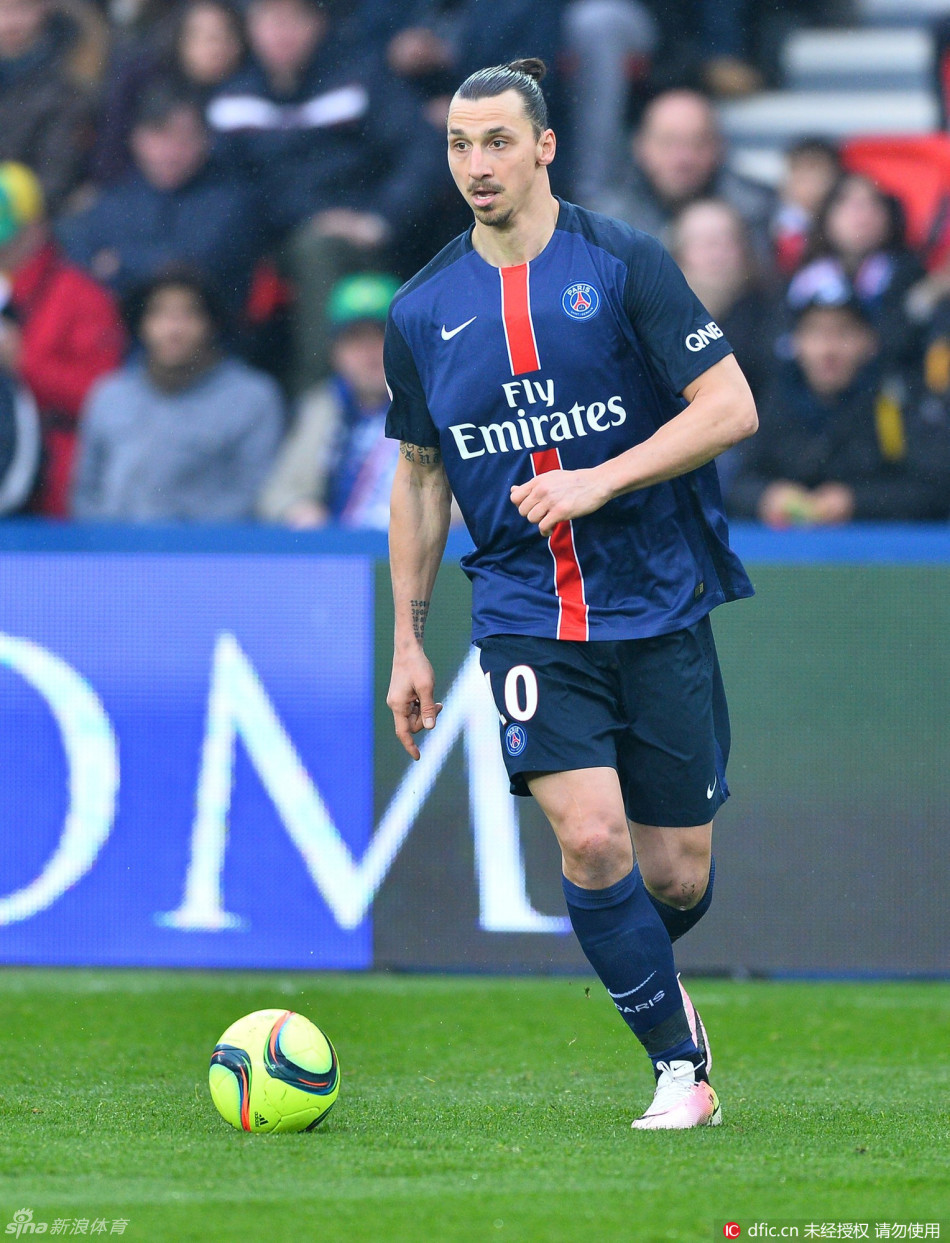 歌手：阿根廷跟巴西是宿敌没事！阿根廷可是有梅西！（歌手：阿根廷与巴西虽是宿敌，但有梅西坐镇不慌）