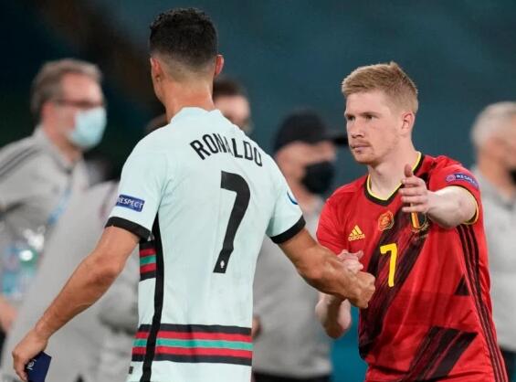 凯恩连续3场欧冠0球0助攻，为职业生涯并列最长场次（欧冠近3战凯恩0进球0助攻，追平生涯最长纪录）