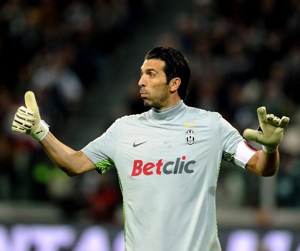 无缘直通世界杯后麦克拉伦辞职，迪尼：他照着稿子念，很虚伪（冲击世界杯直通失败，麦克拉伦请辞；迪尼批其照稿宣读不真诚）